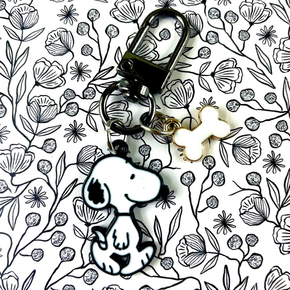 Snoopy 2 Inch Keychain - Picture 8 of 10